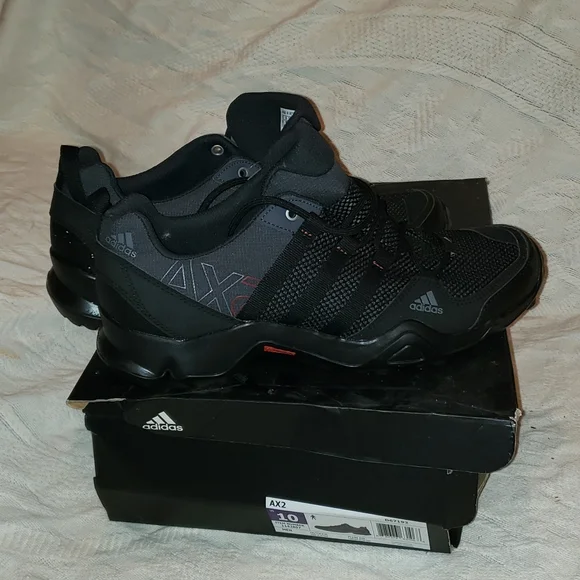 Adidas Men Shoes, Size 10, Brand New - Picture 2 of 9